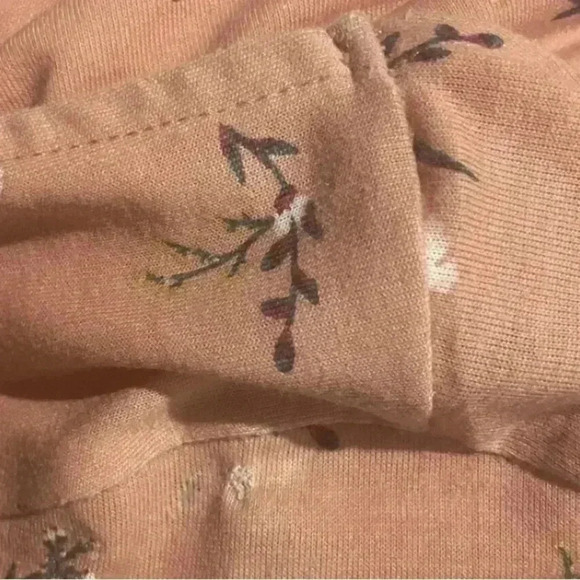 🆕ROXY Moon And Sky Floral
Romper [FLAW] - Picture 8 of 8